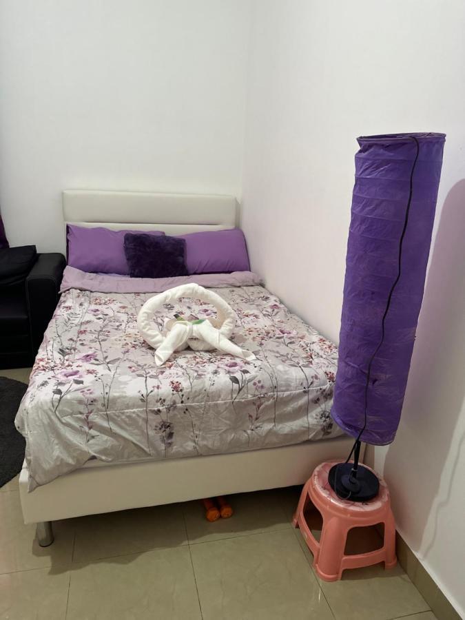 Ferienwohnung The Purple Place Abu Dhabi Exterior foto