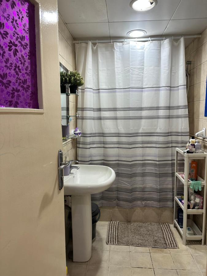 Ferienwohnung The Purple Place Abu Dhabi Exterior foto