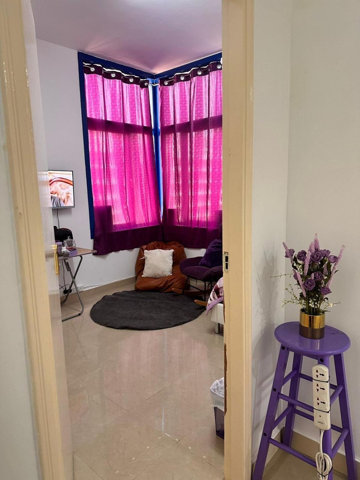 Ferienwohnung The Purple Place Abu Dhabi Exterior foto